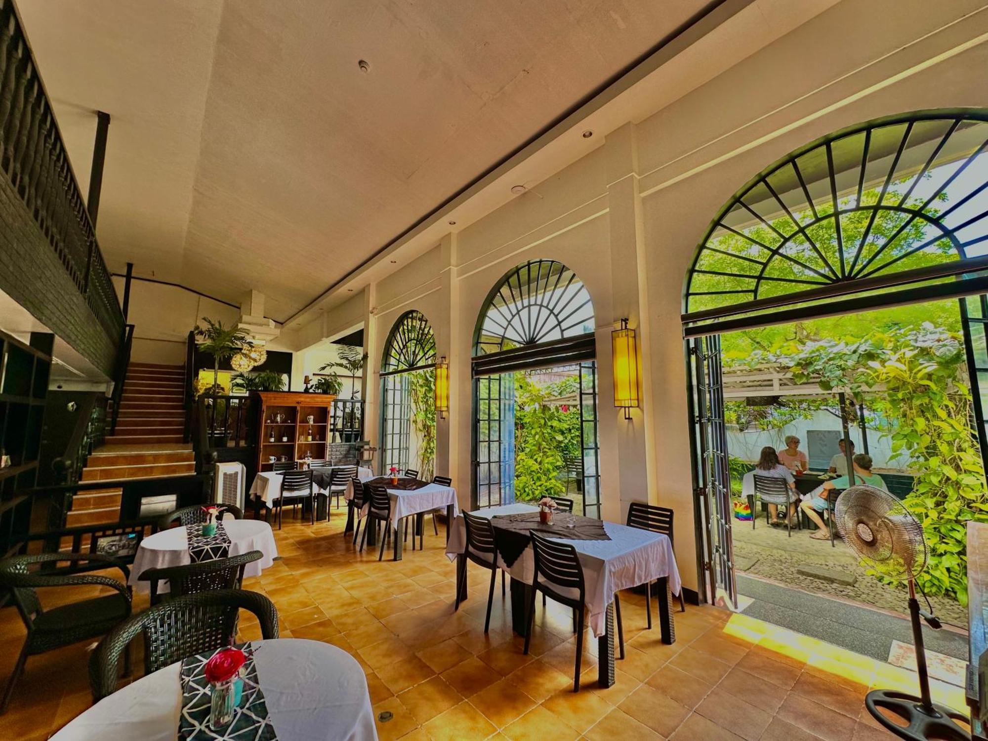 Fernando'S Hotel Sorsogon Zewnętrze zdjęcie